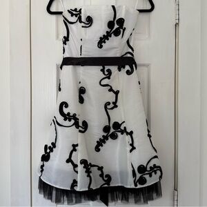 Jessica McClintock black and white dress